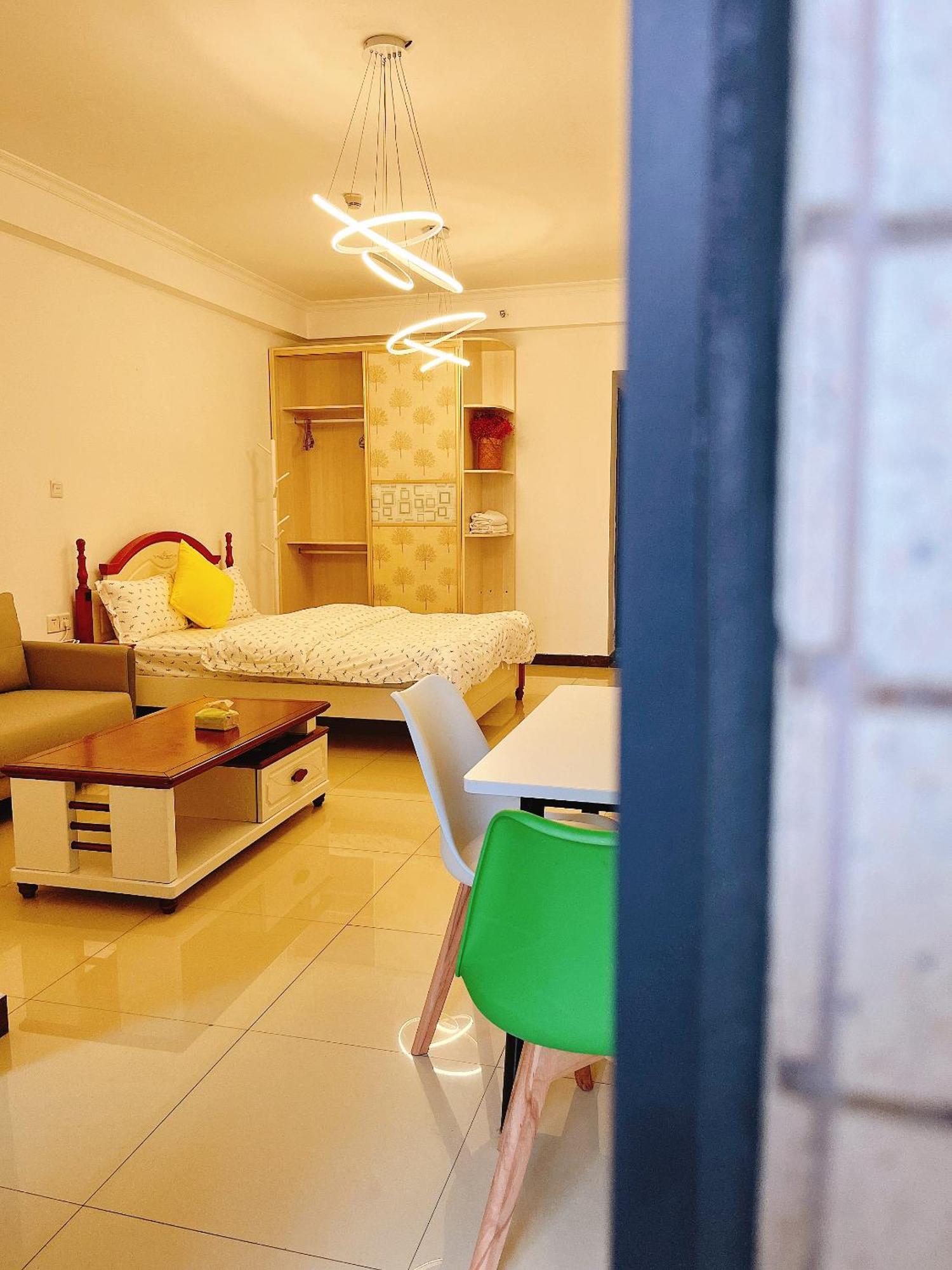 Lan House Youth Apartment Гуанчжоу Екстер'єр фото
